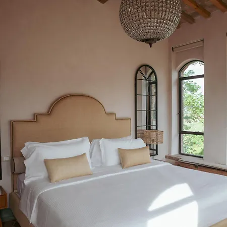 Boutique Wine - Dianella Farm stay *